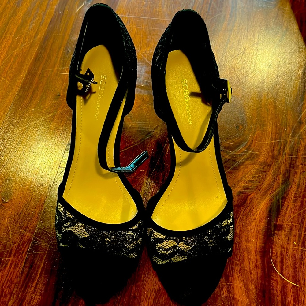 BCBG enteration 8M Balck worn once